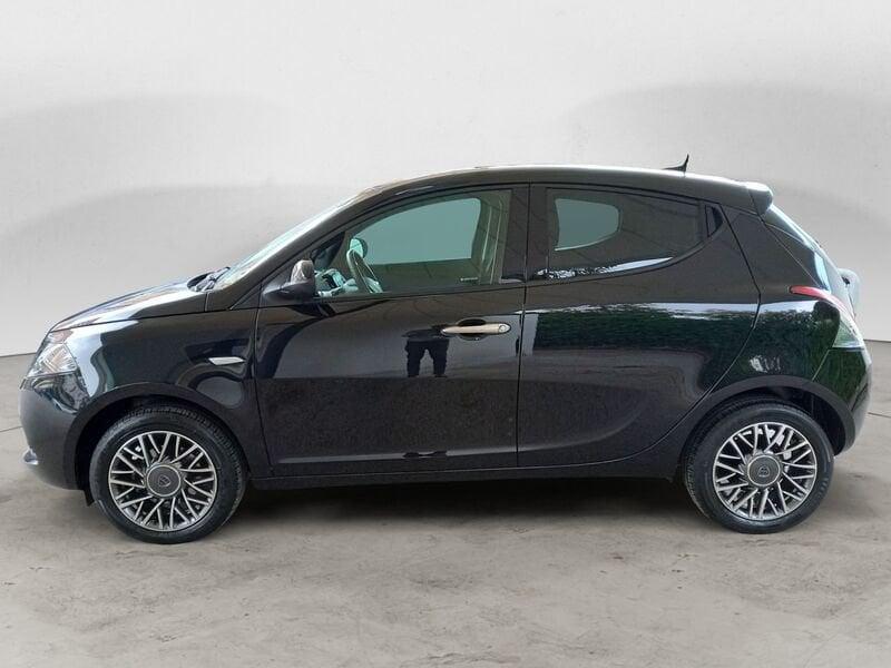 Lancia Ypsilon 1.0 FireFly 70 CV 5 porte S&S Hybrid Gold