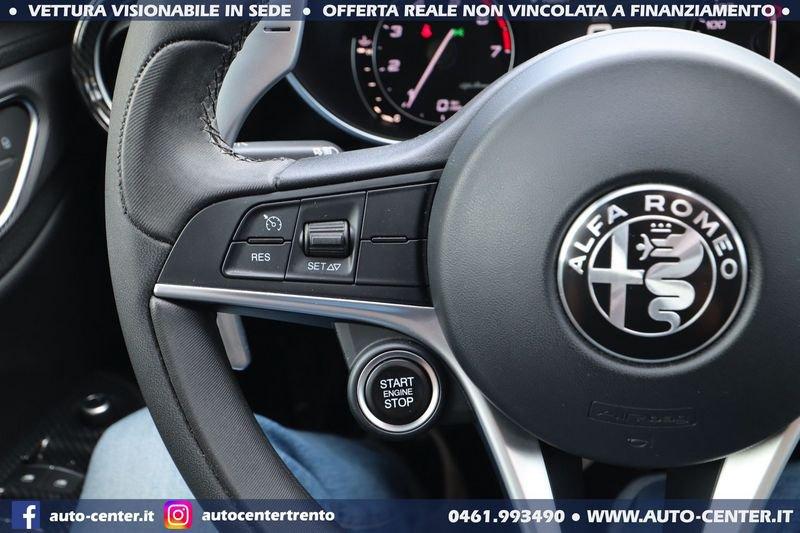 Alfa Romeo Giulia 2.0 Turbo 200CV AT8 Super TETTO