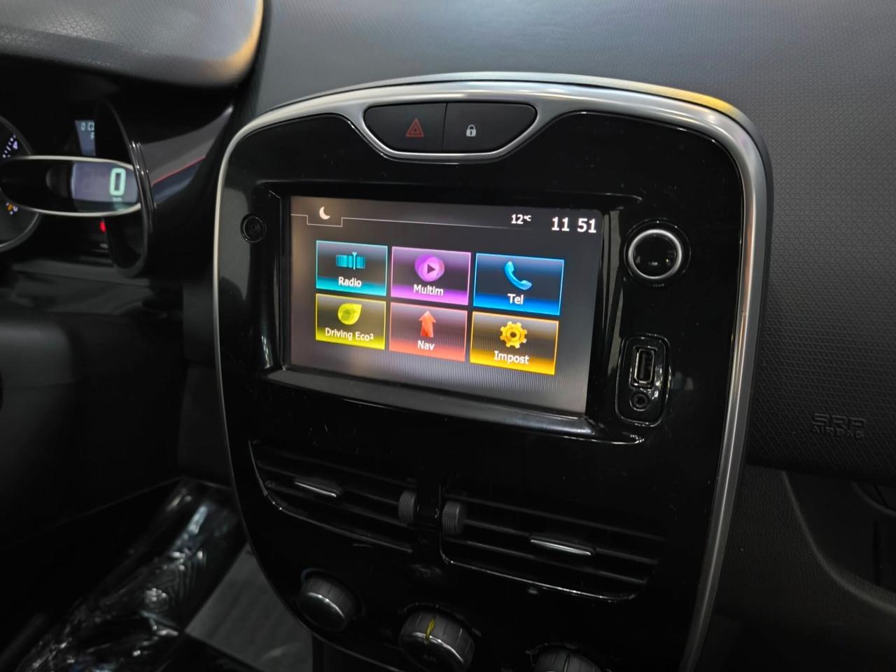 Renault Clio 1.2 75 CV 5 porte Duel