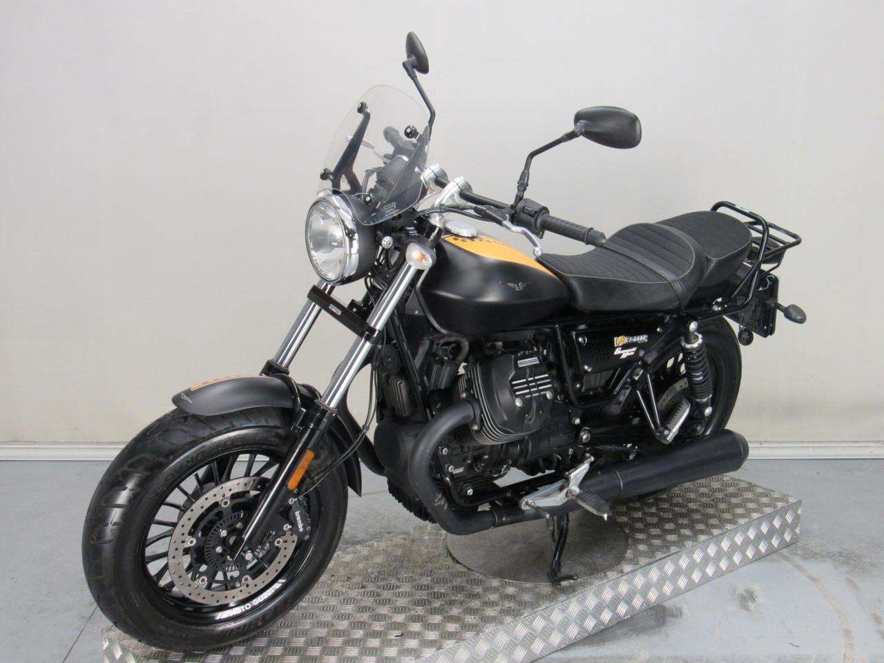 Moto Guzzi V9 ABS BOBBER