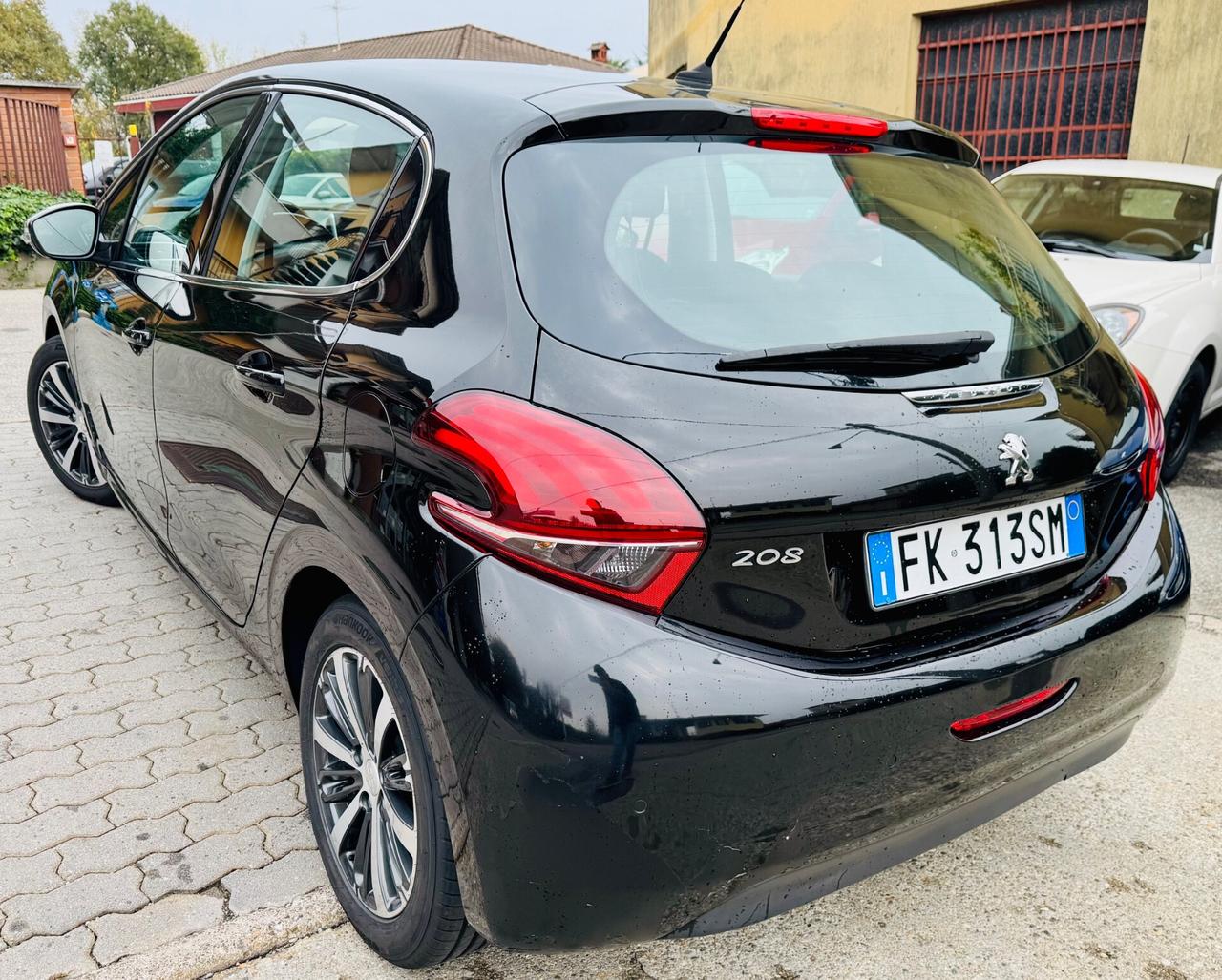 Peugeot 208 BlueHDi 75 5 porte Allure