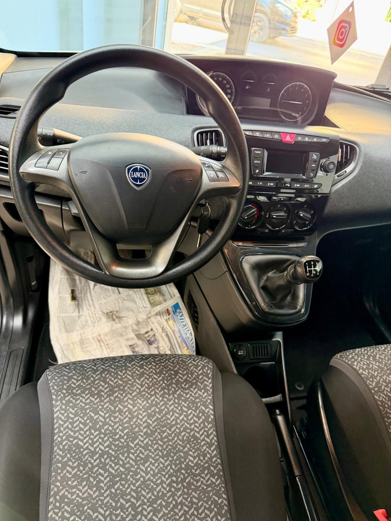 Lancia Ypsilon 1.2 69 CV 5 porte GPL Ecochic Elefantino Blu