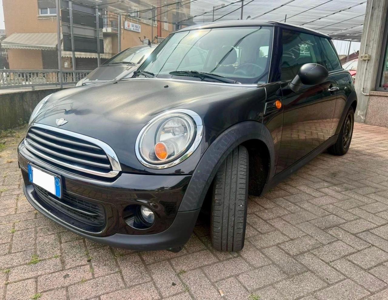 Mini Mini 1.6 16V One (72kW)