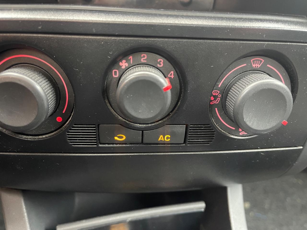 Seat Ibiza 1.2 benzina euro4 88.000km uni prop