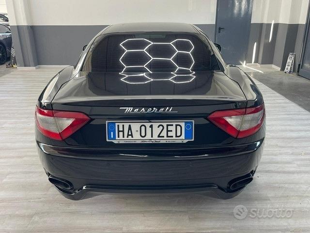 Maserati GranTurismo 4.7 V8 MC Stradale cambio cor