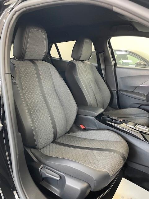 Peugeot 2008 PureTech 130 S&S EAT8 Allure