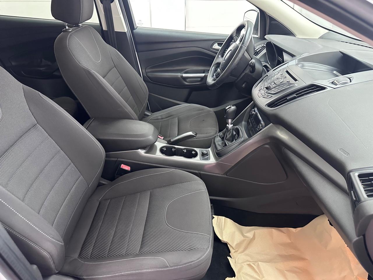 Ford Kuga 2.0 TDCI 120 CV S&S 2WD Titanium