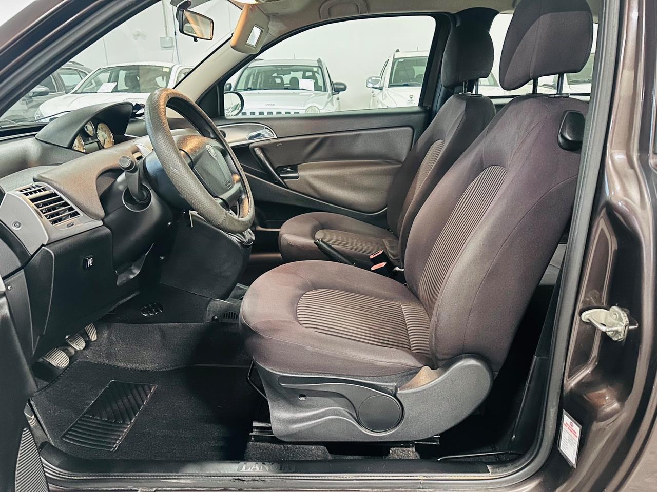 Lancia Ypsilon 1.4 Platino Ecochic GPL