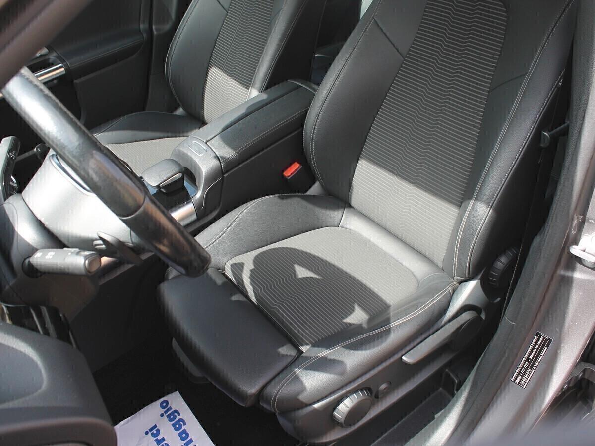 Mercedes-benz 180 d Sport Navi Sensori Park UNIPRO IVA DEDUCIBILE