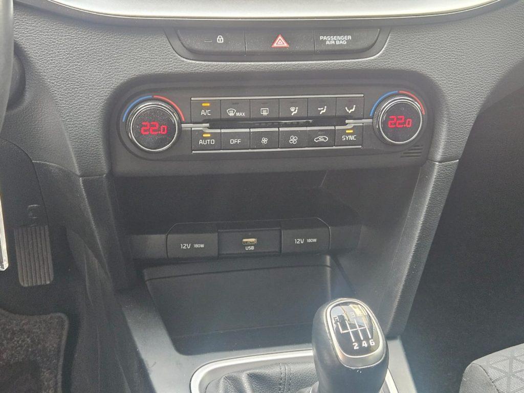Kia Ceed / cee'd 1.6 CRDi 136 CV MHEV iMT 5p. Style da €179,00