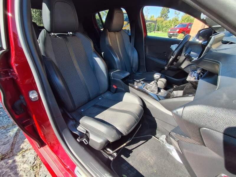 Peugeot 208 PureTech 100 Stop&Start 5 porte GT Line