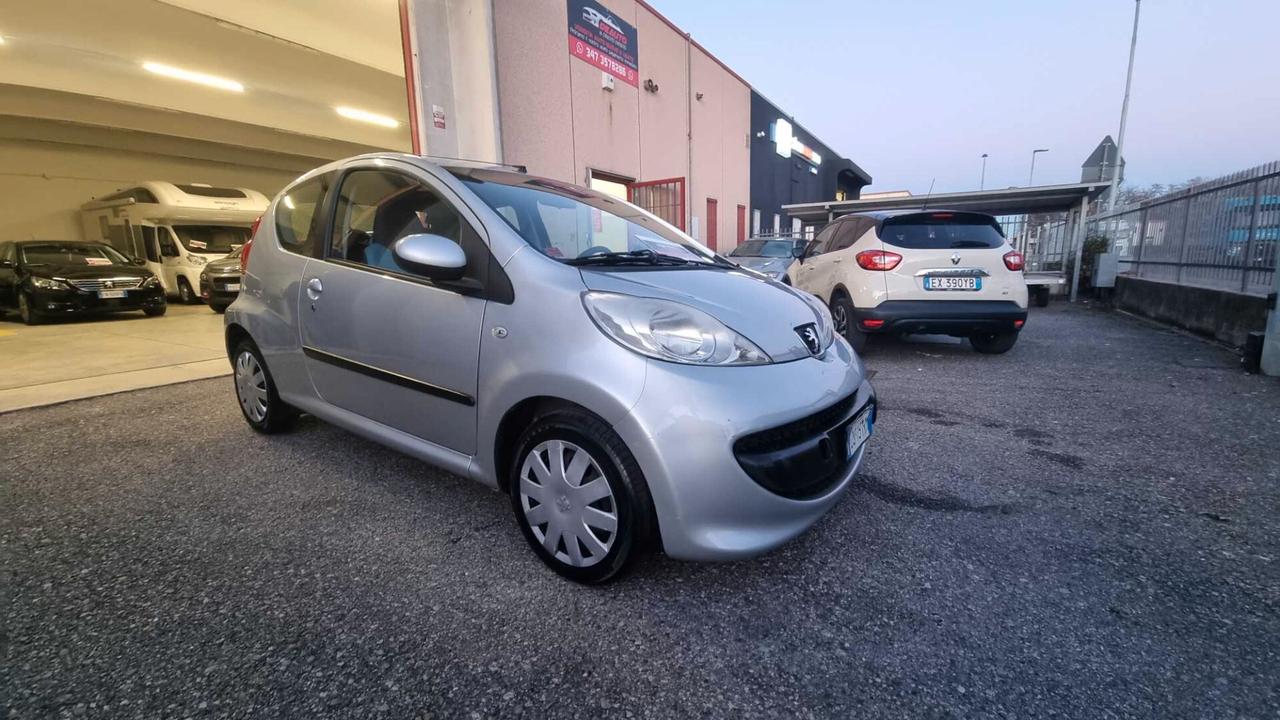 Peugeot 107 1.0 68CV 5p. Desir