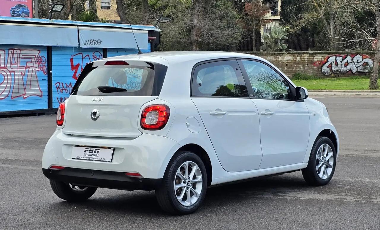 Smart ForFour 1.0 Passion 71cv Navi LED