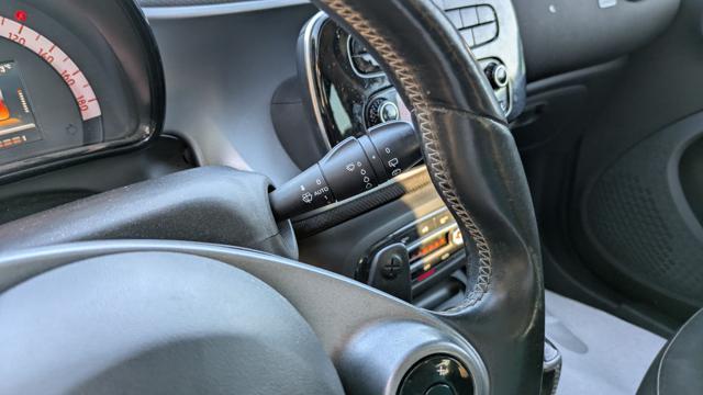SMART ForFour TURBO 0.9cc 90cv CRUISE CONTROL CERCHI IN LEGA