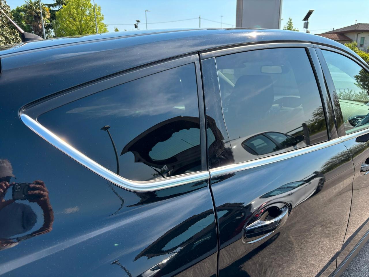 Ford C-Max 1.6 Diesel Neopatentati