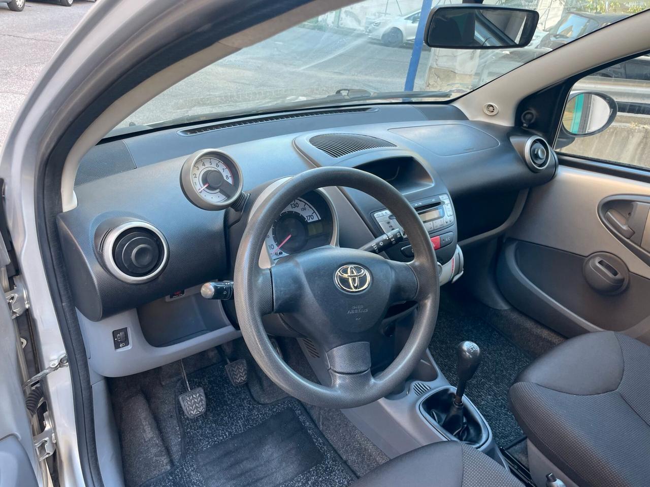 Toyota Aygo 1.0 12V VVT-i 5 porte