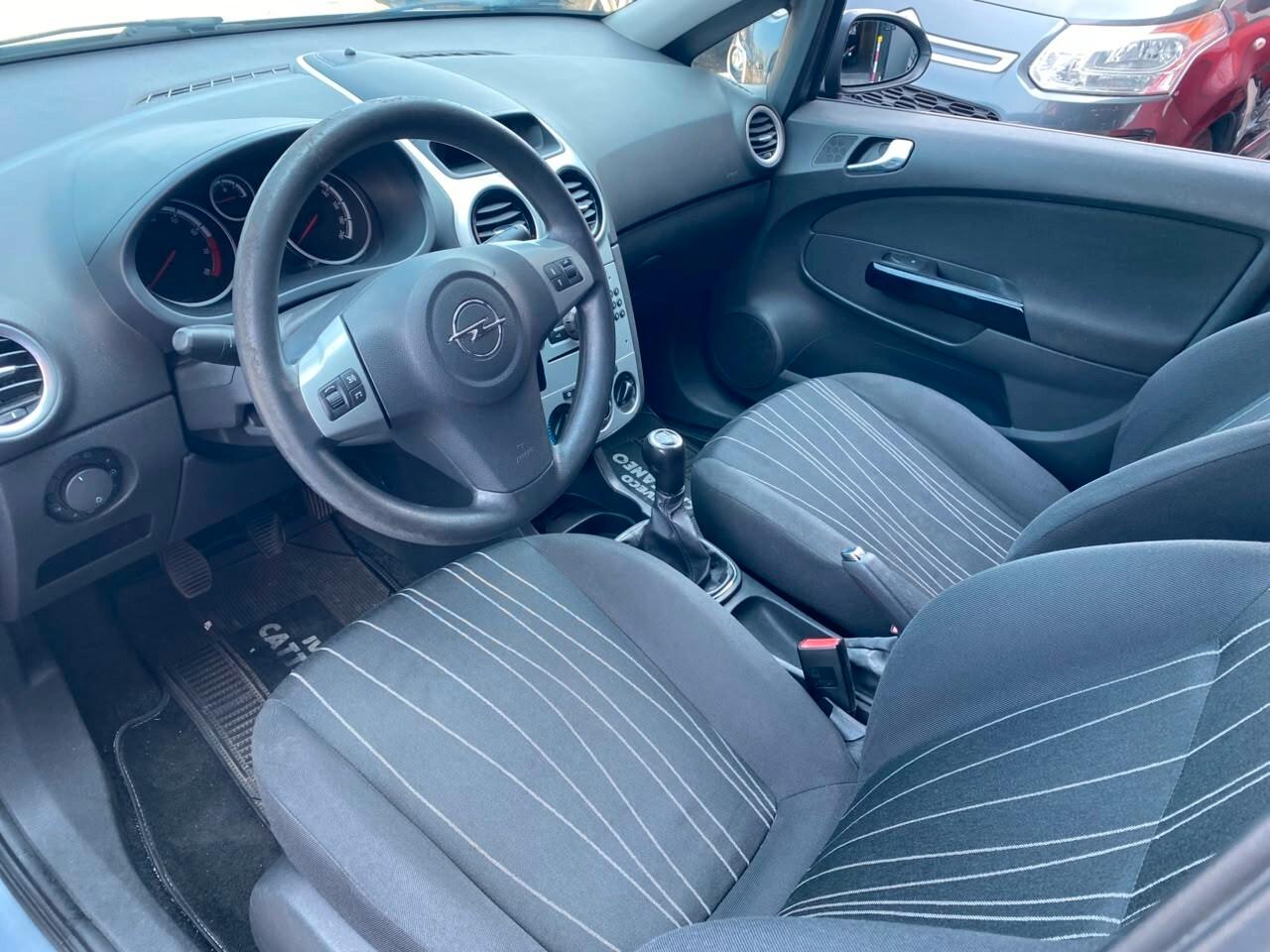 Opel Corsa 1.2 5 porte Easytronic Cosmo