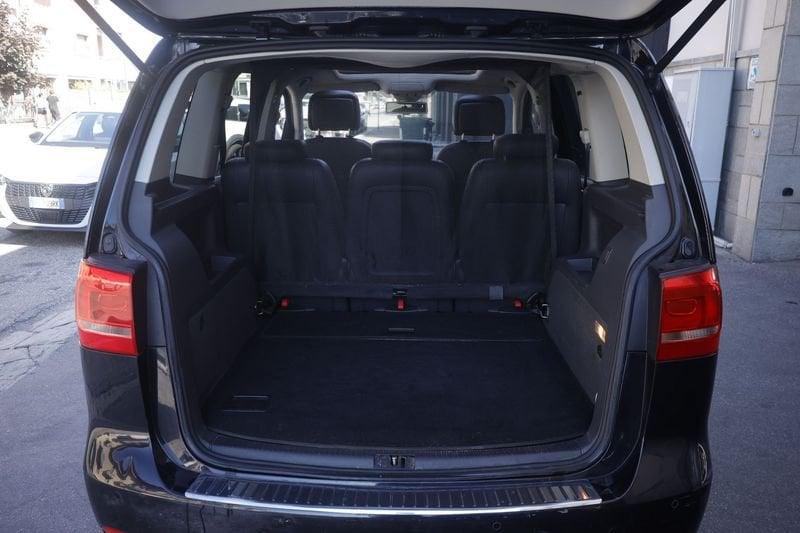 Volkswagen Touran Volkswagen Touran Business 1.4 DSG Highline Ecofuel 7 Posti Unicoproprietario