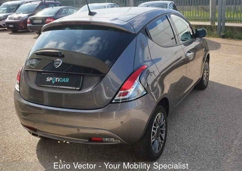 Lancia Ypsilon Ypsilon 1.2 69 CV 5 porte GPL Gold Plus