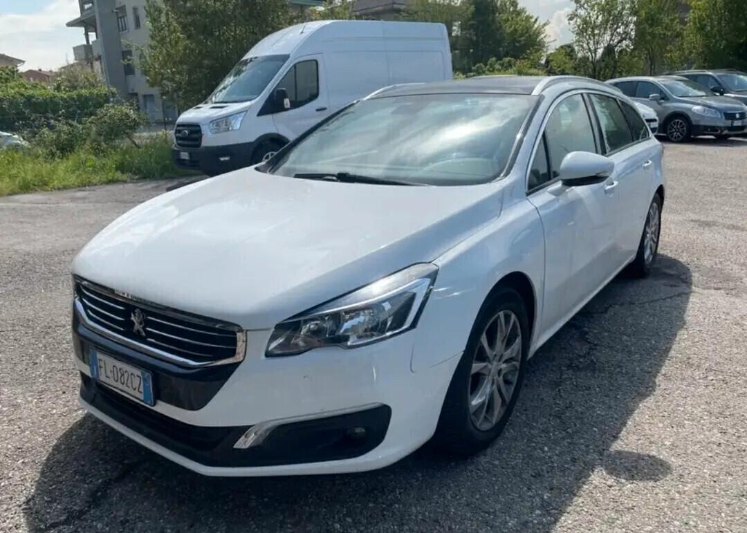 Peugeot 508 BlueHDi 120 EAT6 S&S SW Allure