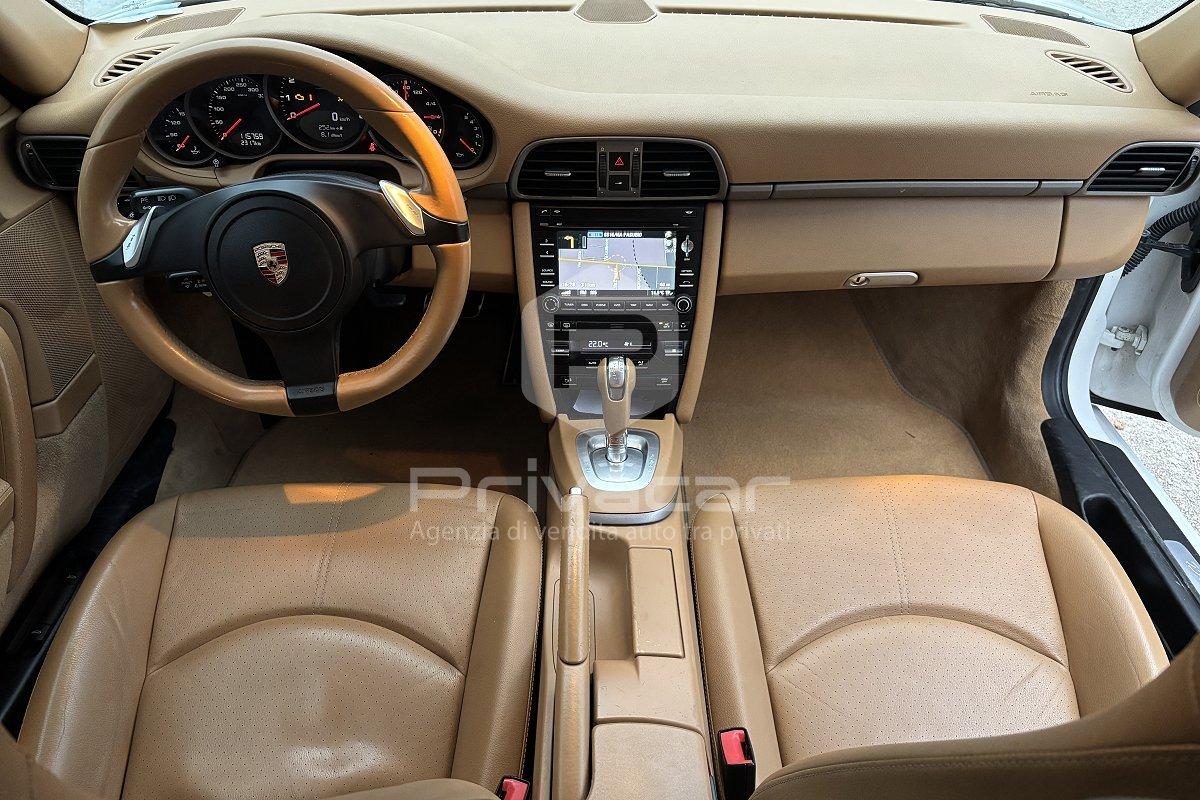 PORSCHE 911 Carrera Coupé