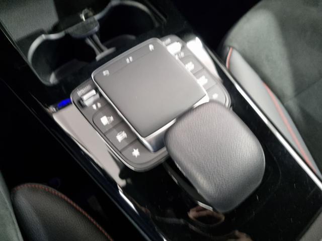 MERCEDES-BENZ CLA 200 d Automatic 4Matic Shooting Brake Premium