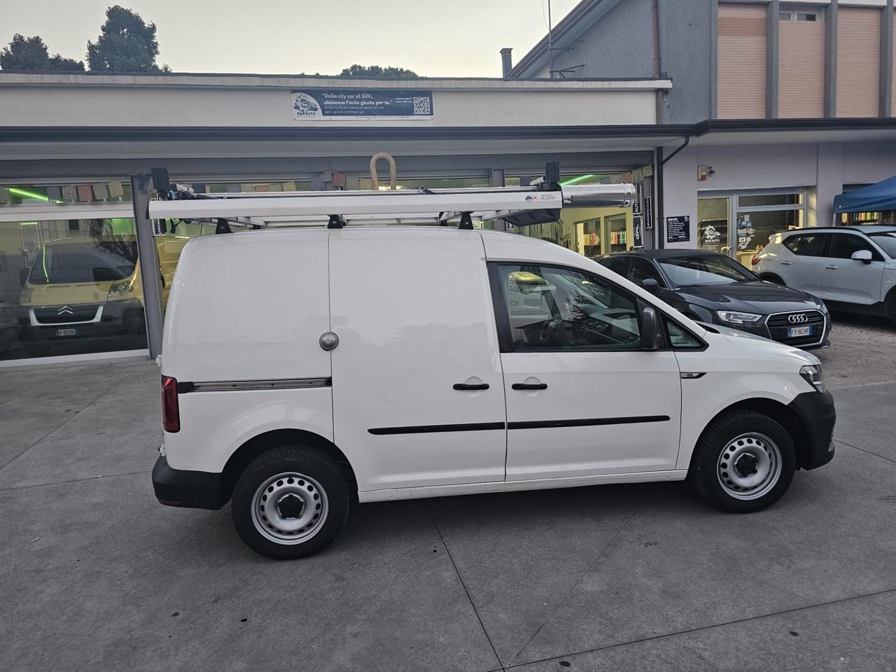 VOLKSWAGEN CADDY / 2015 / 4P / 2.0 TDI 122CV EURO6 4MOTION VAN