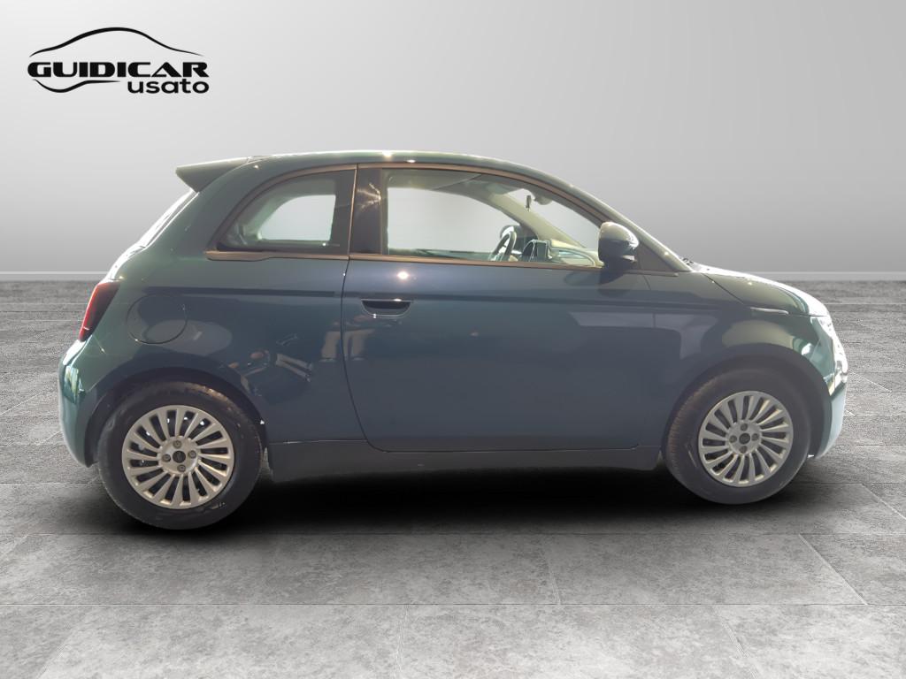 FIAT 500e - 500e 42 kWh La Prima