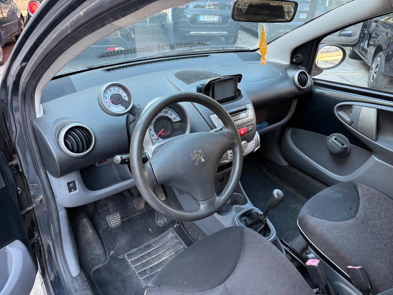 Peugeot 107 1.0 68CV 5p. Sweet Years OK PER NEOPATENTATI