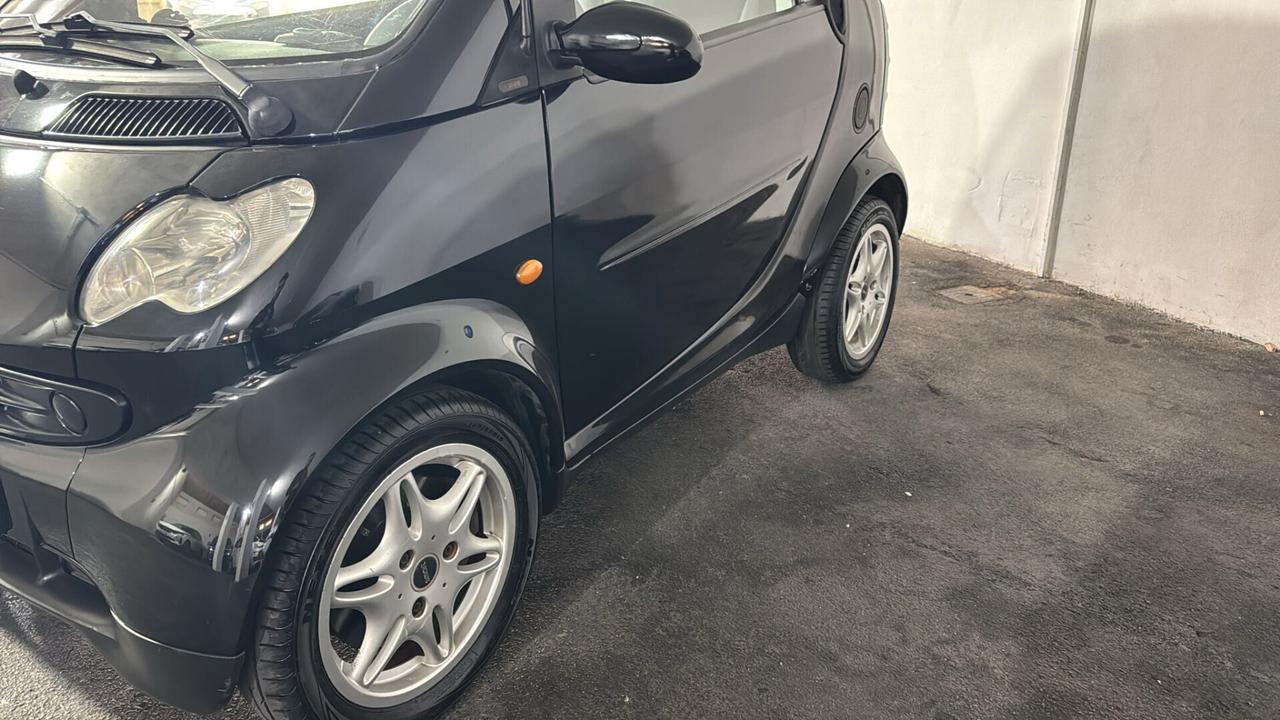 Smart ForTwo 700 coupé passion (45 kW)