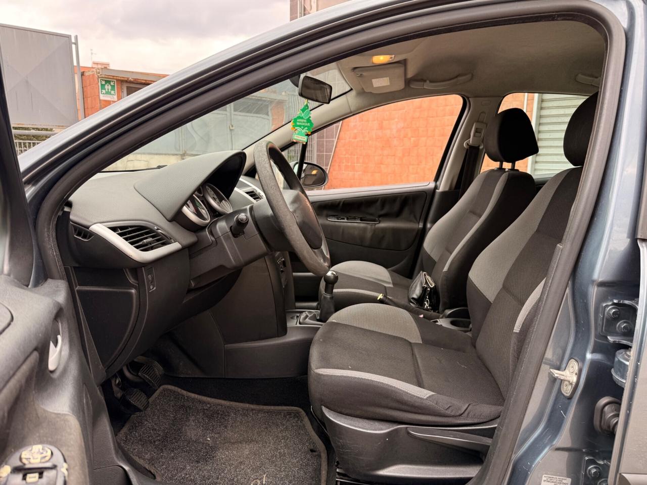 Peugeot 207 Restayling 1.4 HDi 70CV 5p. Energie Full Perfett