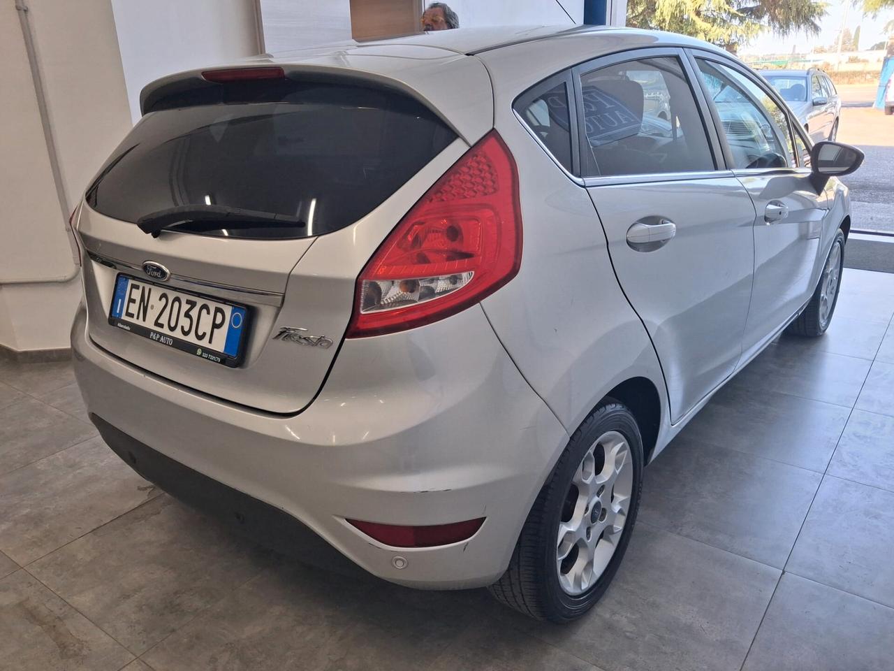 Ford Fiesta 1.4 5 porte Bz.- GPL Titanium