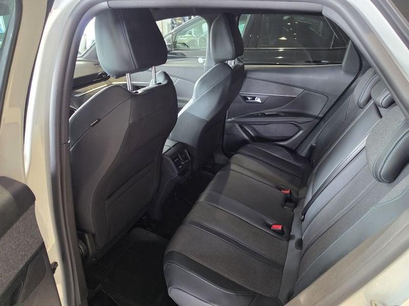 Peugeot 3008 BlueHDI 130 EAT8 S&S Allure Pack
