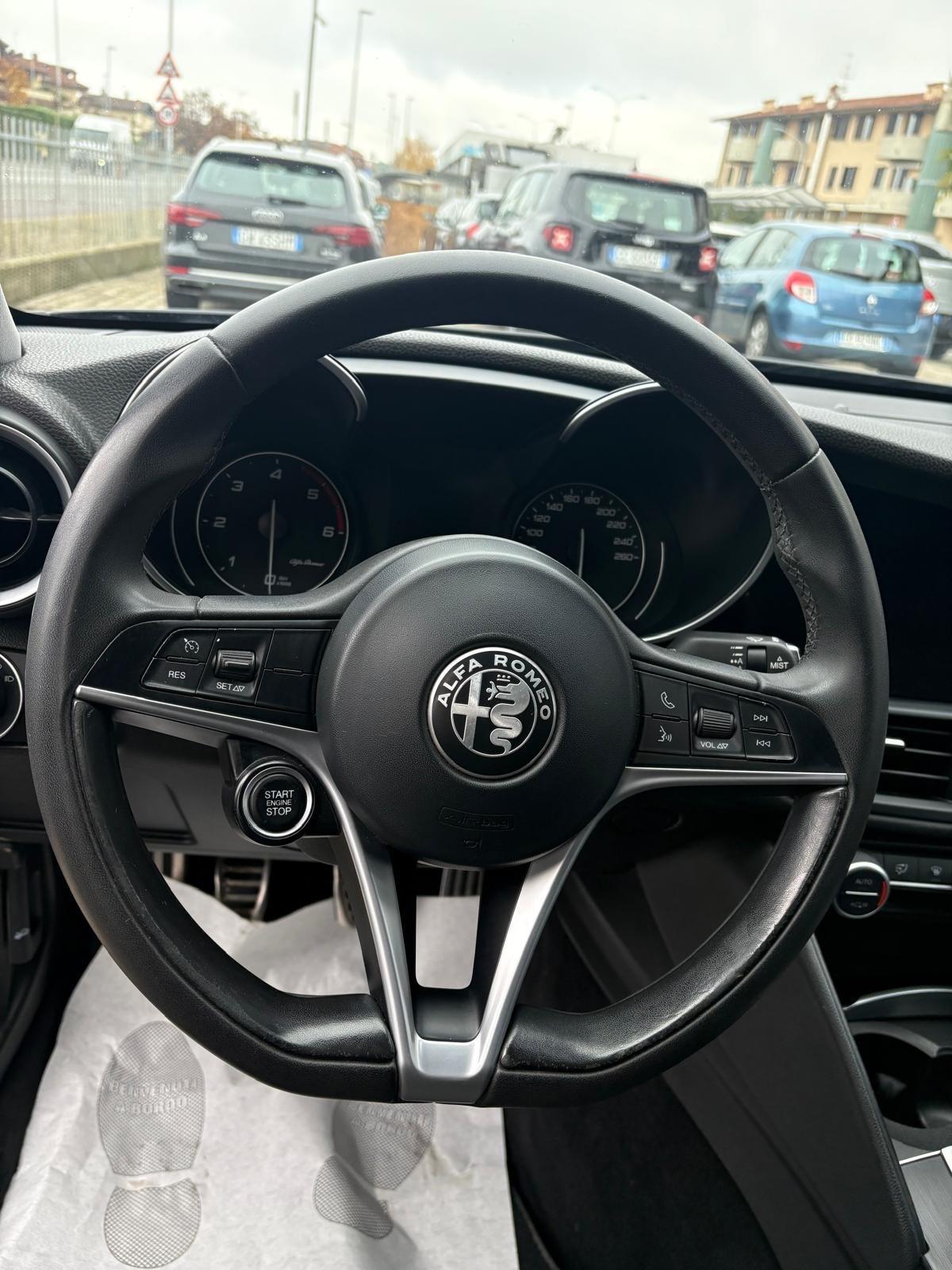 Alfa Romeo Giulia 2.2 Turbodiesel 150 CV Super