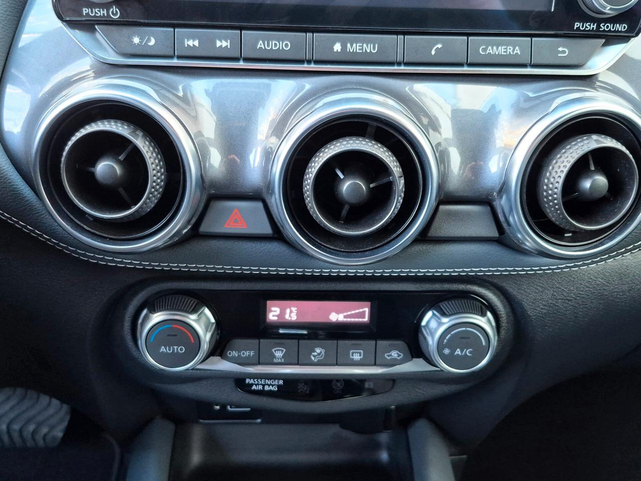 Nissan Juke 1.0 DIG-T 114 CV DCT N-Connecta