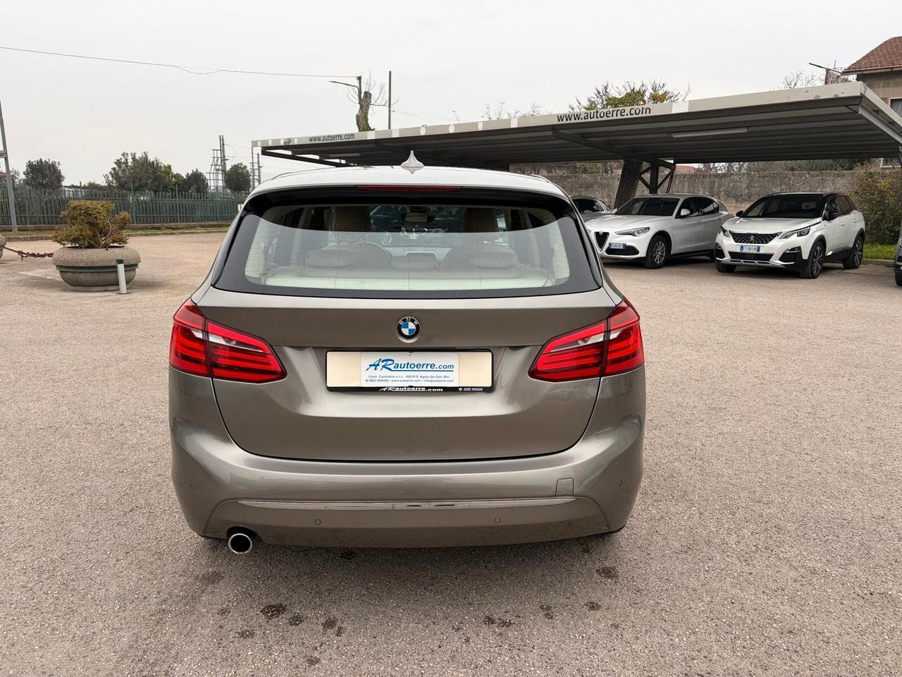 Bmw 2er Active Tourer 216d Luxury