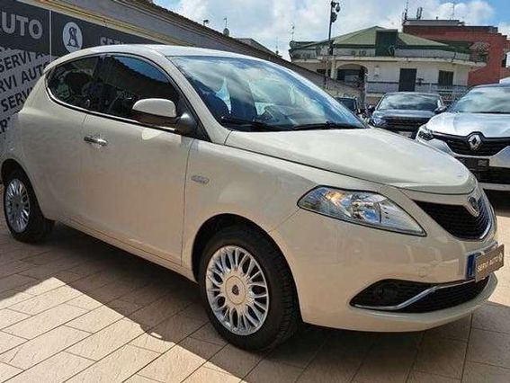 Lancia Ypsilon 1.2 69 CV 5 porte GPL Ecochic Silver