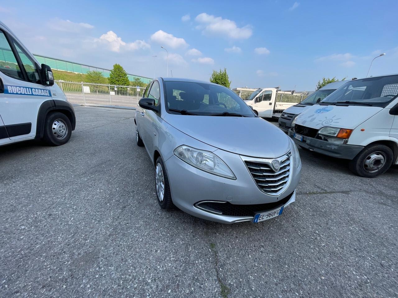 Lancia Ypsilon 1.3 MJT 16V 95 CV 5 porte S&S Silver