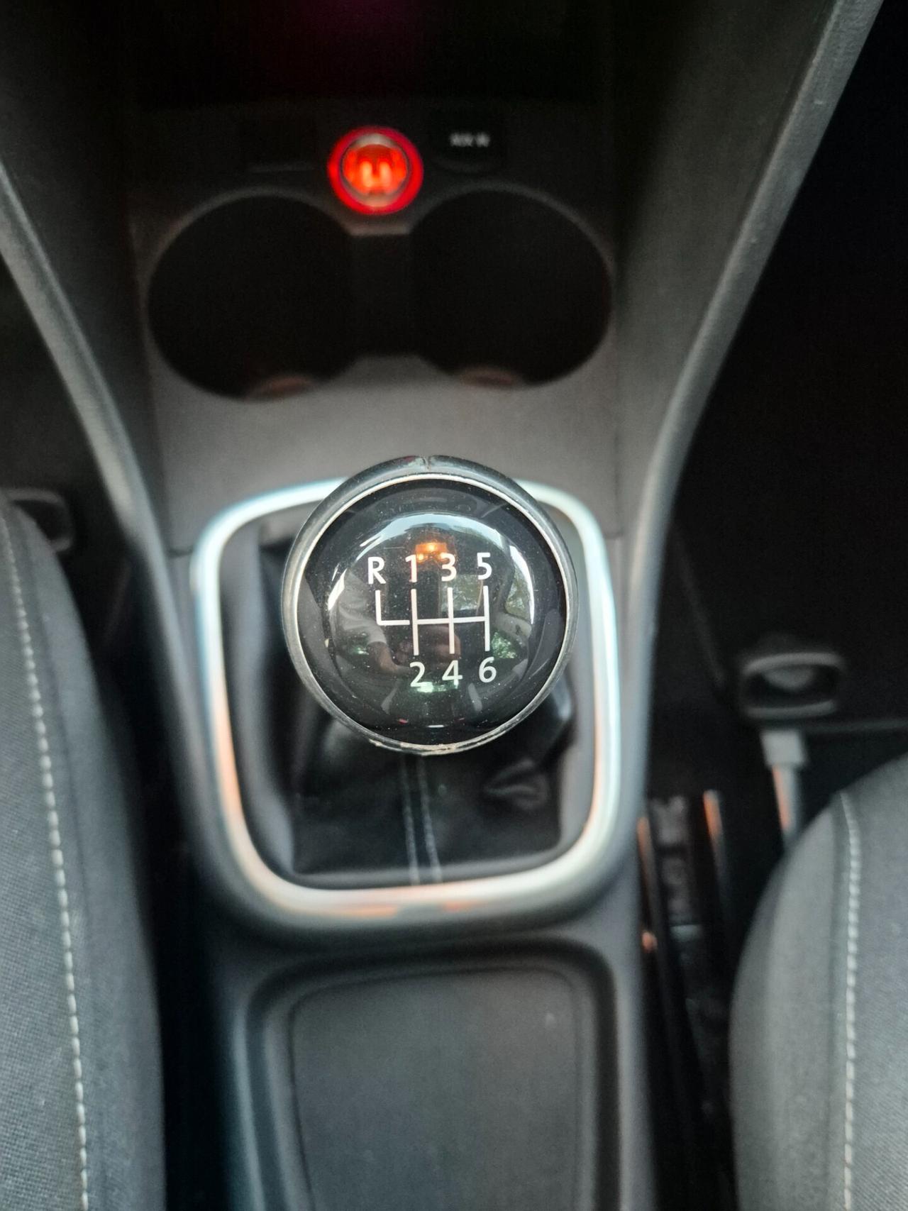 VW POLO 1.2 BENZINA 105 CV 6 MARCE