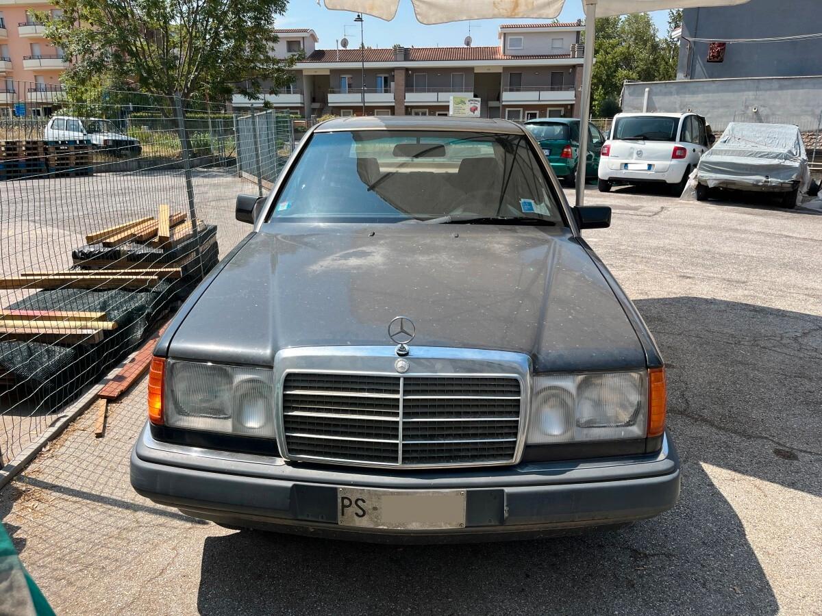 Mercedes-benz 230 E ASI