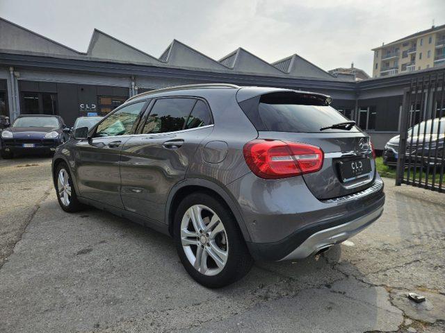 MERCEDES-BENZ GLA 180 122 CV