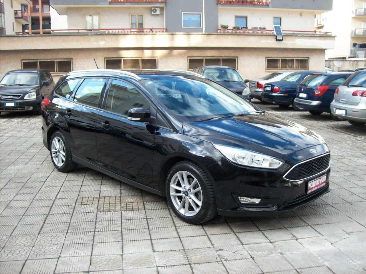 Ford Focus SW 1.5 TDCi 120CV S&S Titanium Navy