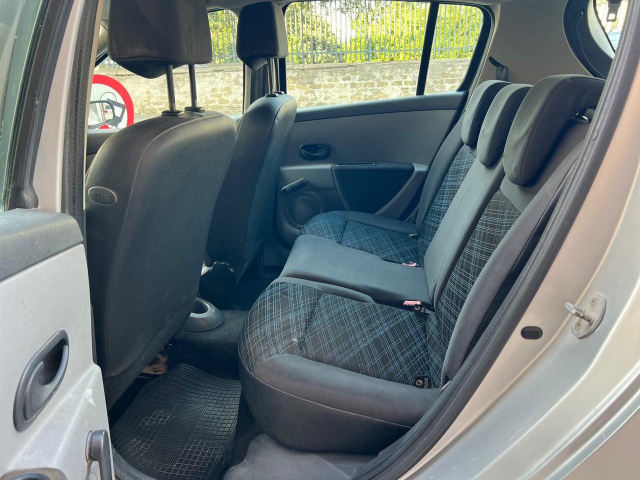 Renault Clio 1.5 Diesel Anno 2007 153,000 Km