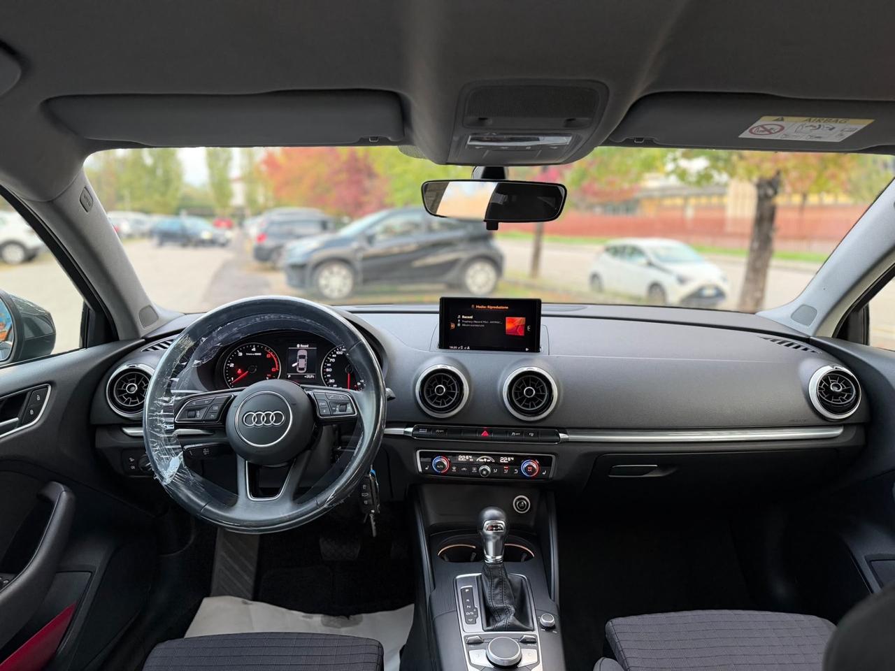Audi A3 Sedan 1.6 TDI 116 CV S tronic