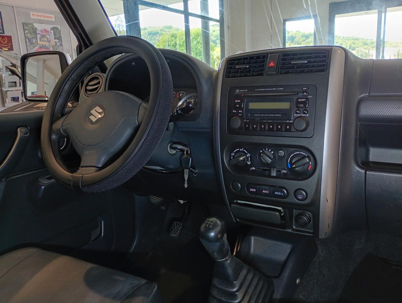 Suzuki Jimny 1.3i 16V cat 4WD JLX Più