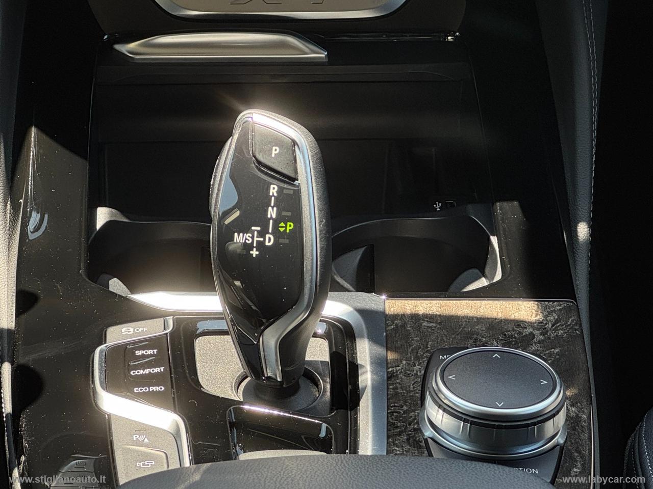 BMW X4 xDrive20d xLine MY 19 Head up display