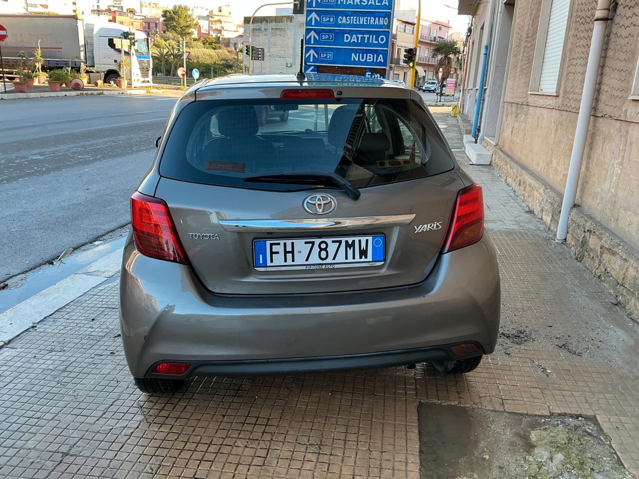 Toyota Yaris 1.0 5 porte Active