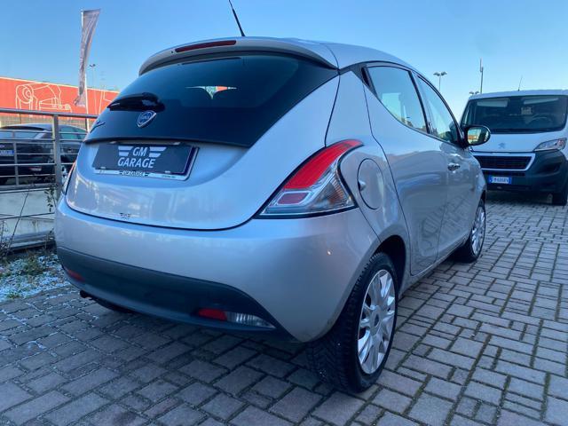 LANCIA Ypsilon 1.2 69 CV 5 porte Gold