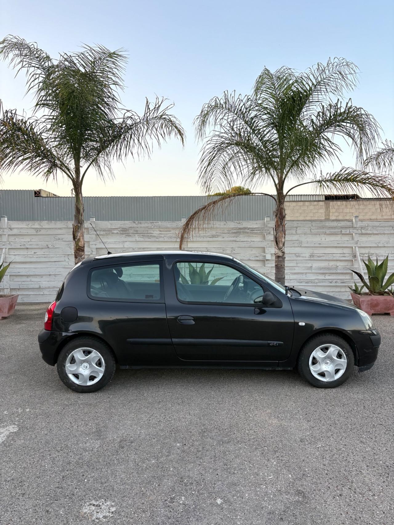 Renault Clio 1.5 dCi 3 p. Motore ottimo