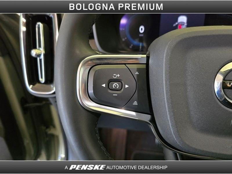 Volvo XC40 XC40 B4 AWD automatico Ultimate Dark
